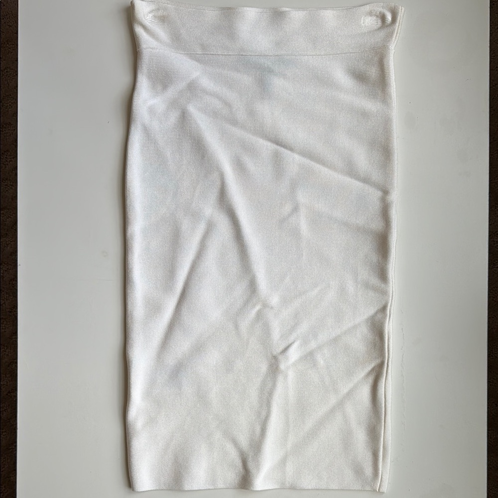 BCBGMAXAZRIA White Bodycon Midi Pencil Skirt